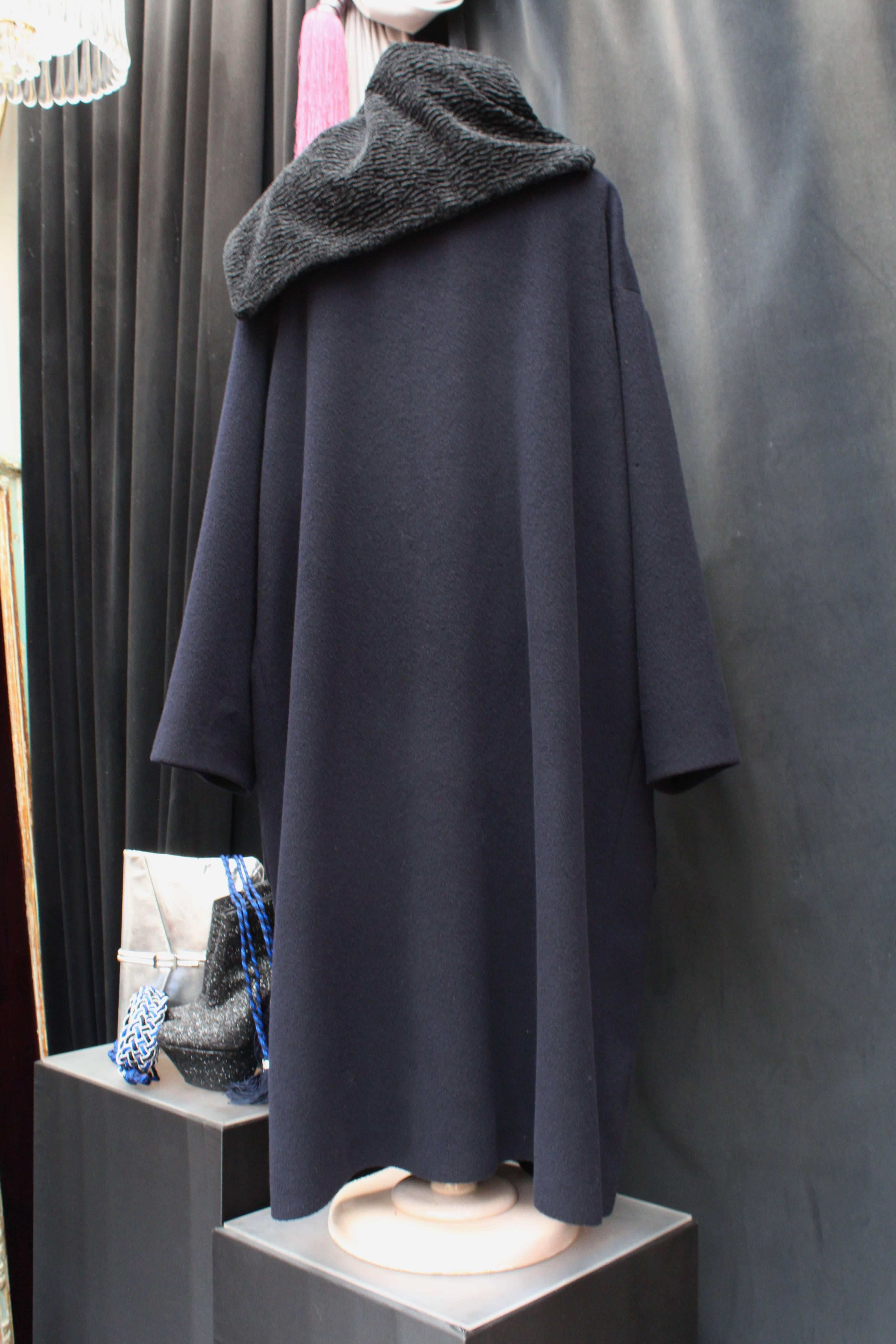 Women's 1980 - 90s Comme des Garcons Oversized Coat in Navy Blue and Black Wool Coat