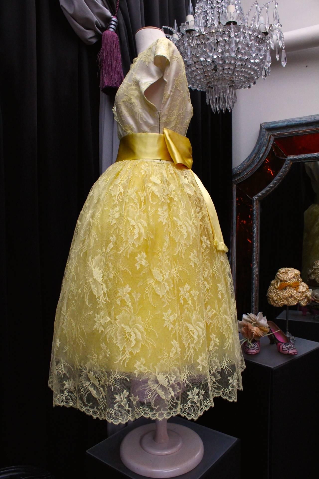 Beige 1950s Jeanne Lanvin by Castillo Yellow Lace and Tulle Ball Dress For Sale