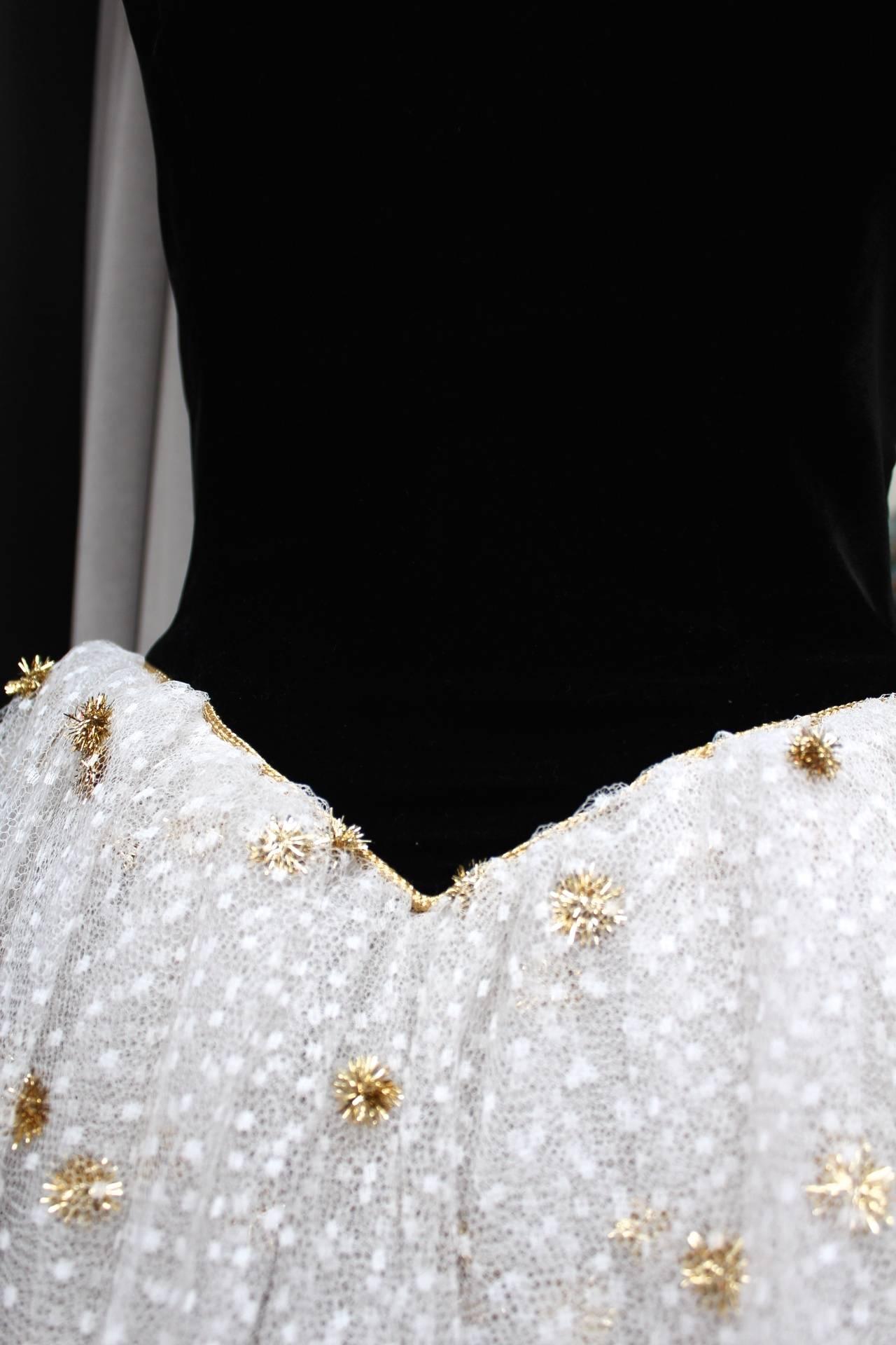 Yves Saint Laurent White and Gold Tulle and Black Velvet Evening Dress, 1980s  In Excellent Condition In Paris, FR