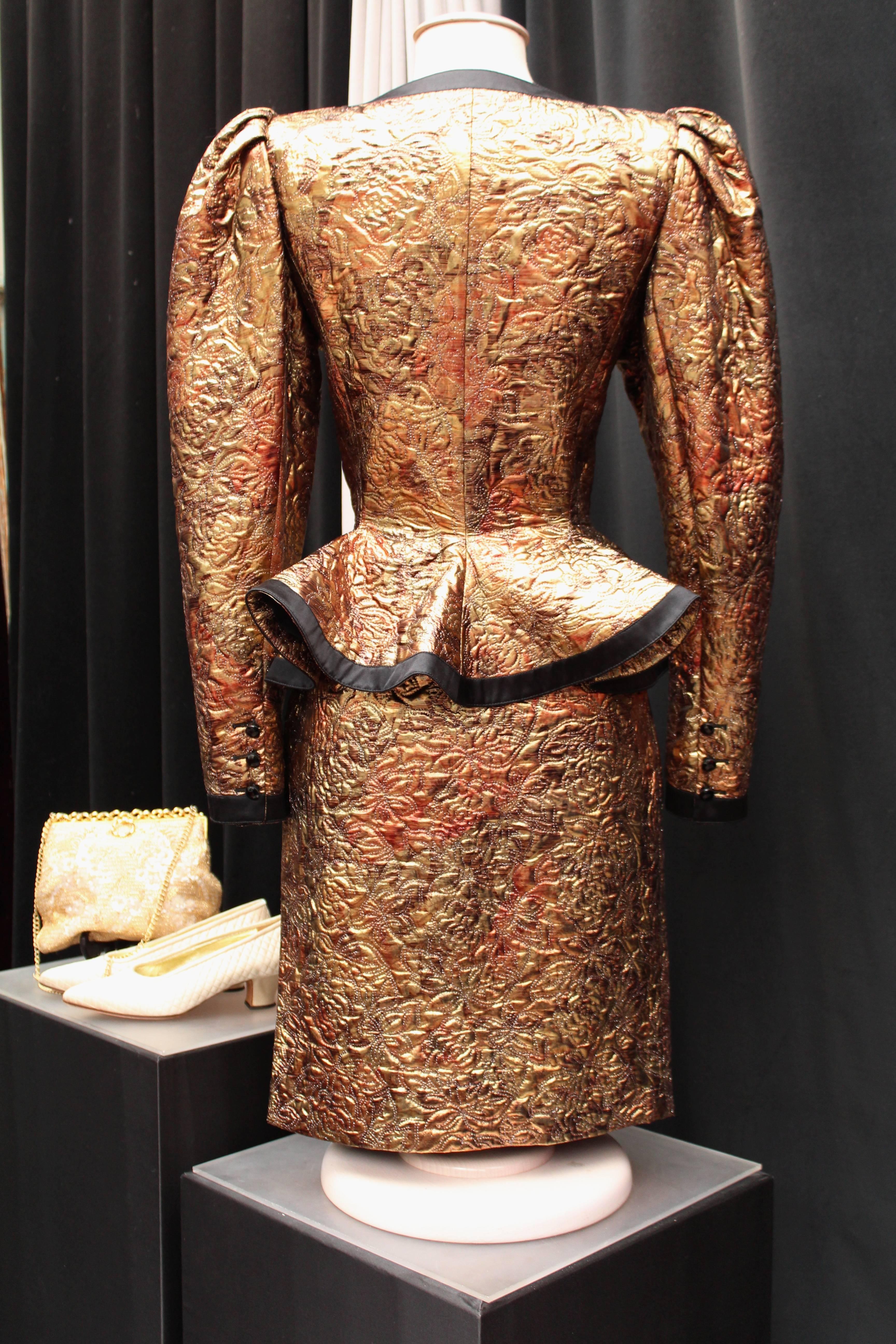 1980s Ungaro Copper and Gold Color Brocarde Jacket and Skirt Ensemble  In Excellent Condition In Paris, FR