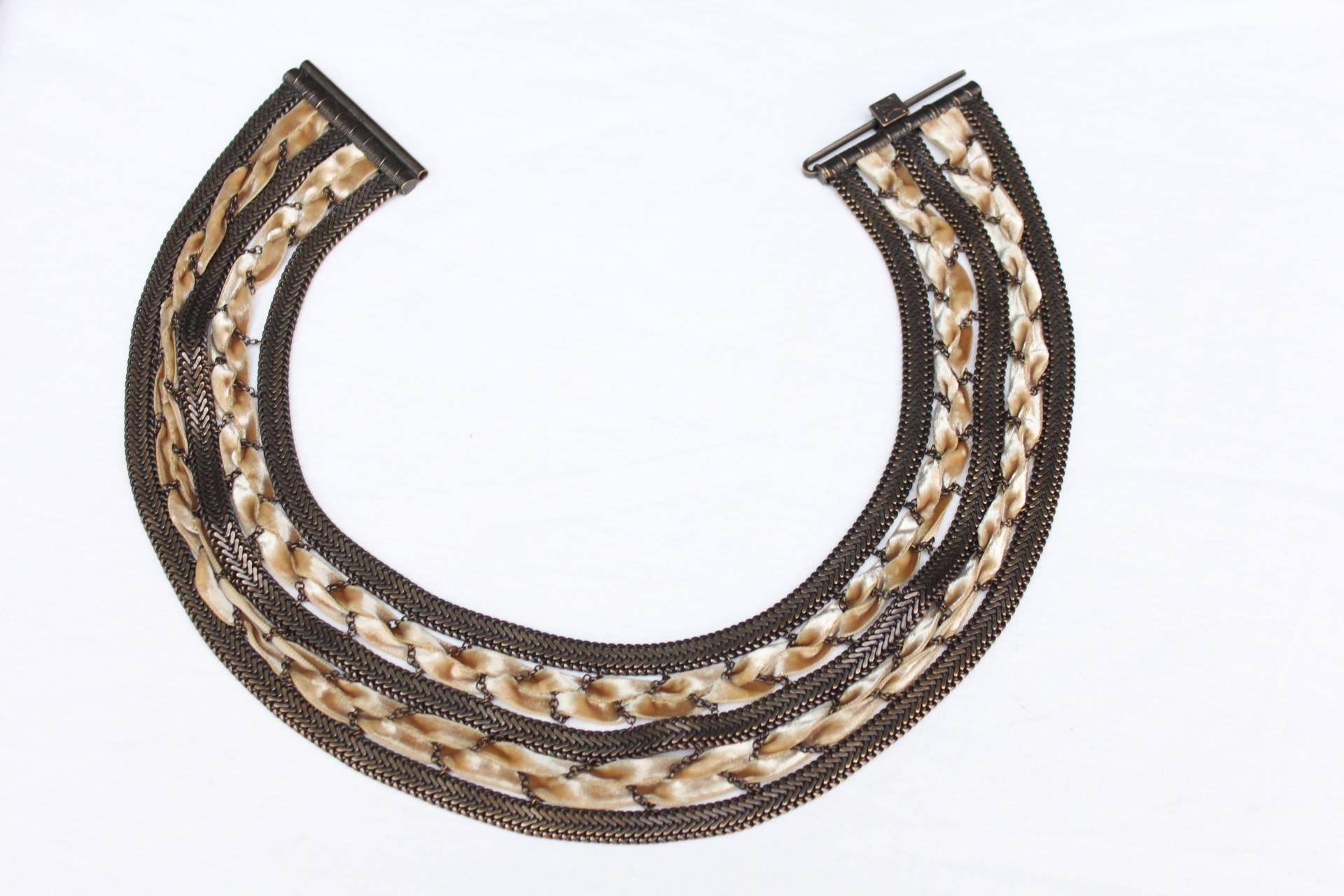 2000s Louis Vuitton Chain and Velvet Short Necklace In Excellent Condition For Sale In Paris, FR