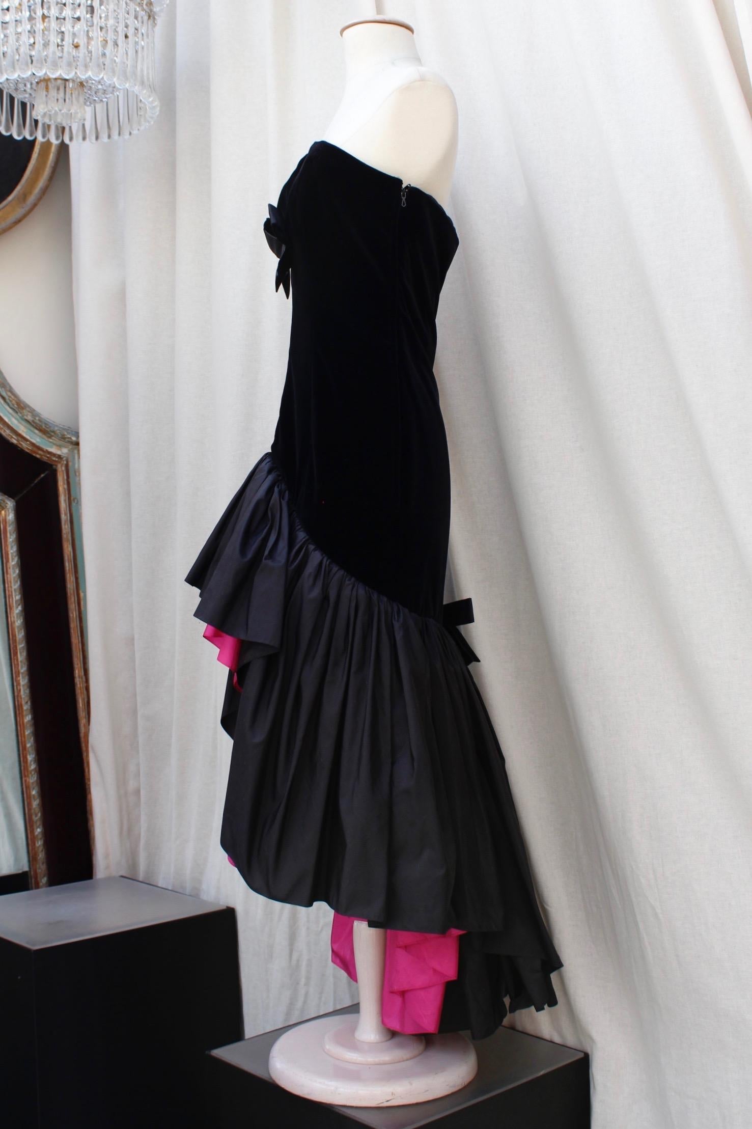 Saint Laurent Rive Gauche stunning black and fuchsia dress In Good Condition For Sale In Paris, FR