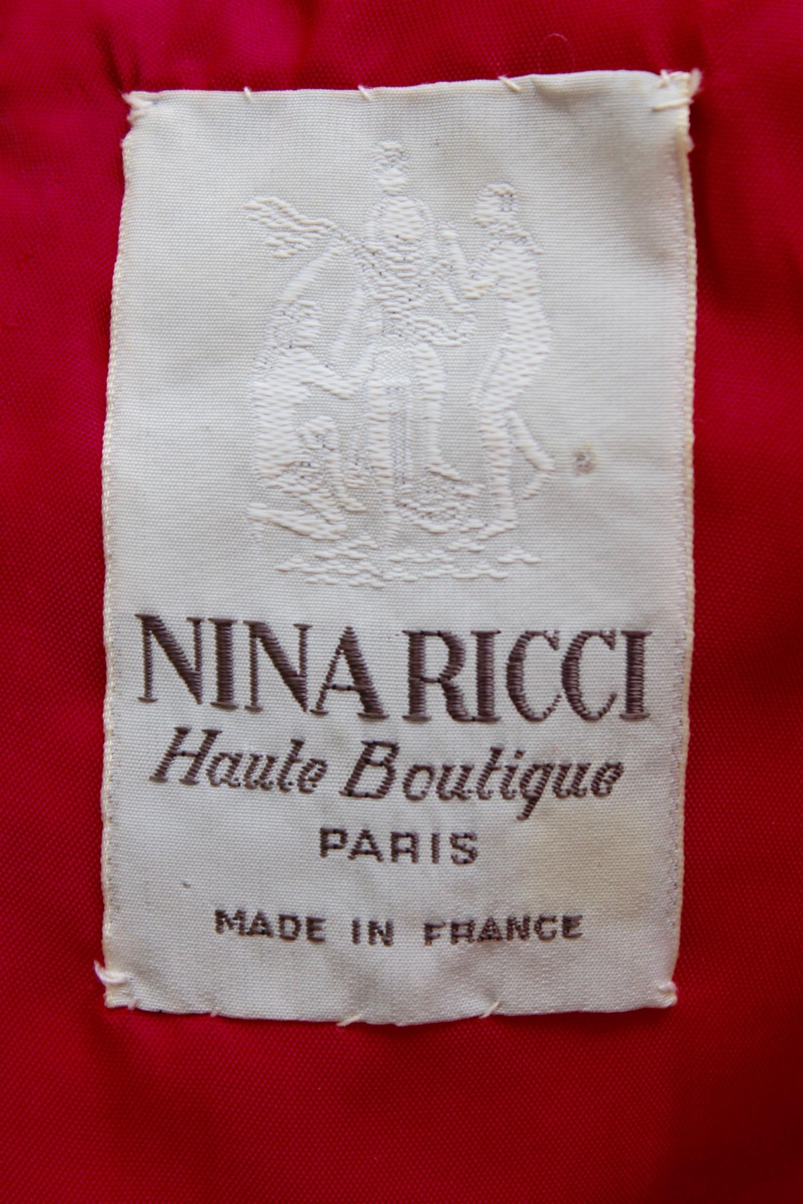Nina Ricci lovely skater dress with floral pattern, large bow and star For Sale 6