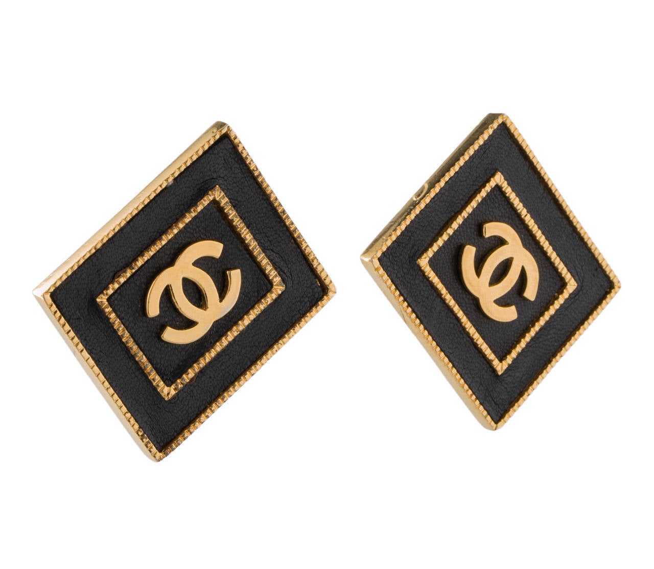 Chanel Vintage Logo CC Gold-Tone & Leather Clip On Earrings