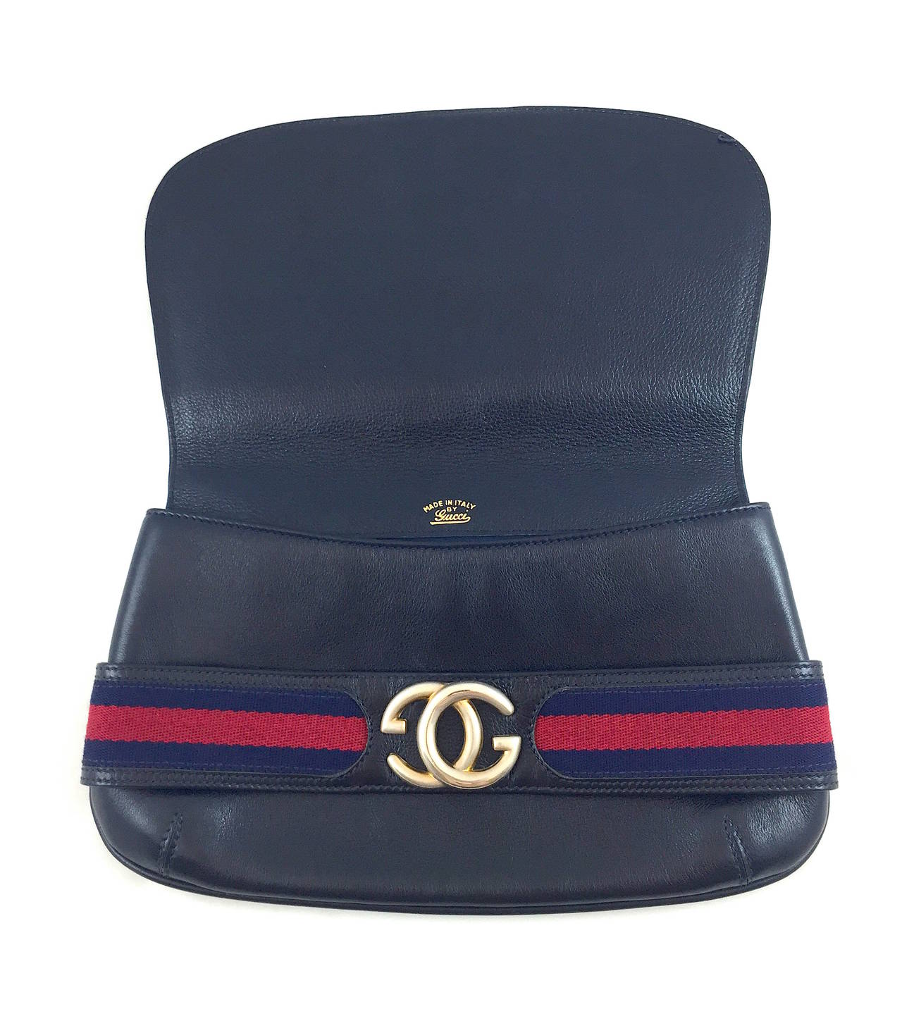 Gucci Vintage Navy Leather Web Clutch, 1960s In Good Condition In Bethesda, MD