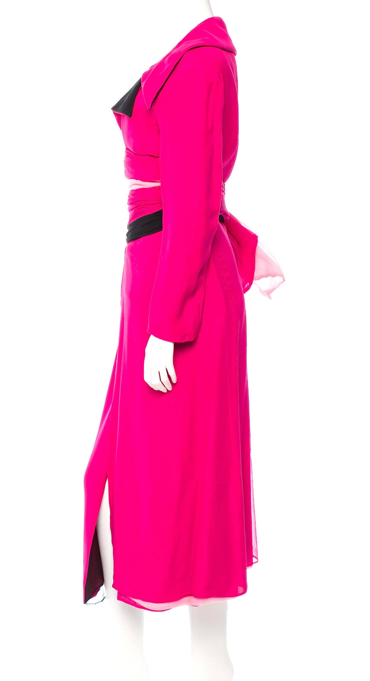 Yohji Yamamoto Fuchsia Silk Coat Dress with waist sash In Excellent Condition For Sale In Bethesda, MD