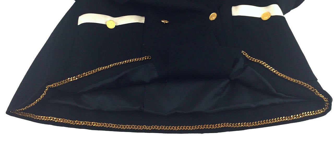 Chanel Important Black Wool Jacket with Lace Trimmed Sleeves For Sale 2