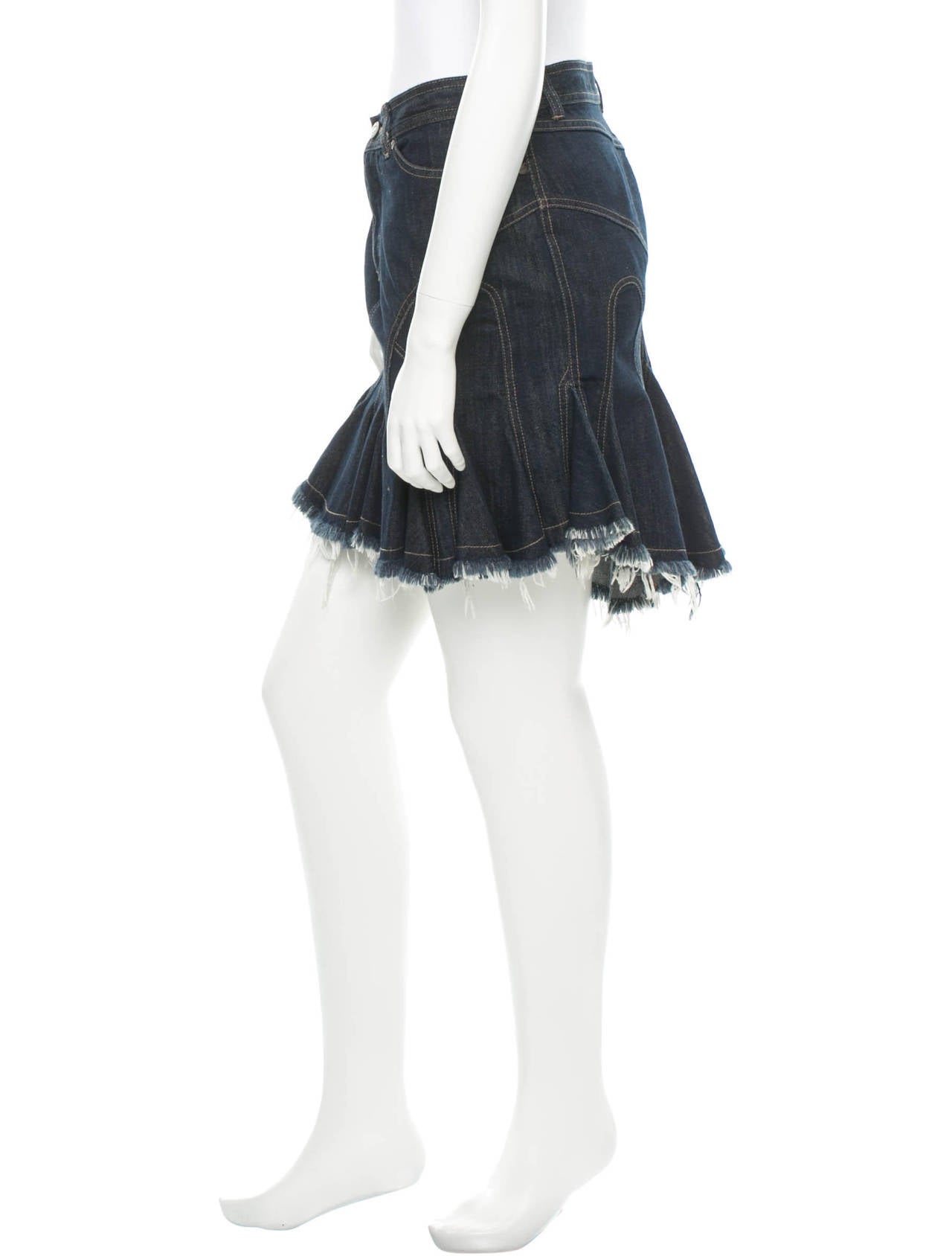 Alexander McQueen Denim Mini-Skirt In Excellent Condition For Sale In Bethesda, MD