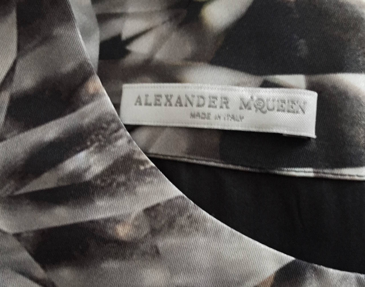 Alexander McQueen Runway Crystal Kaleidoscope Dress, SS 2009 For Sale 3