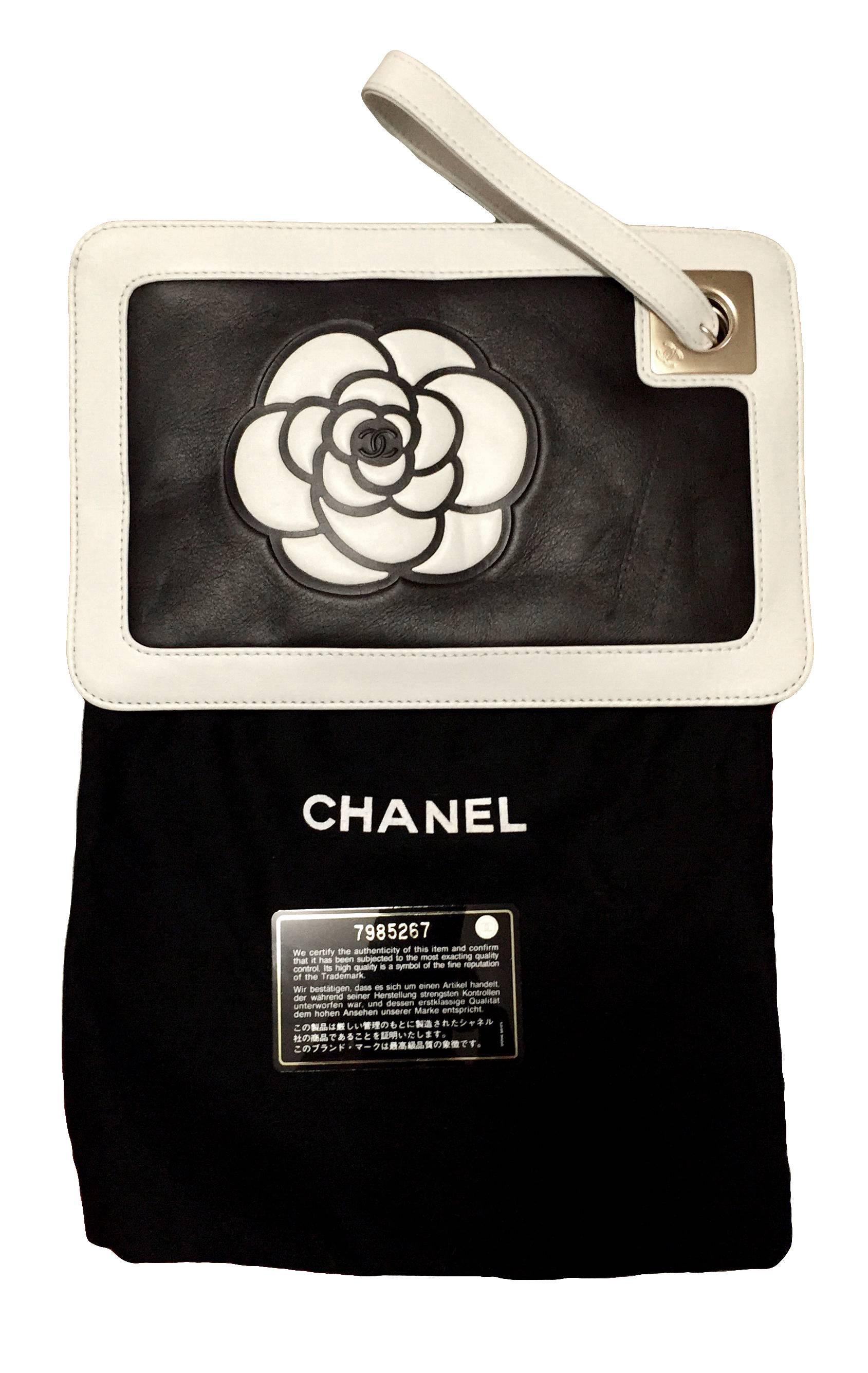 Women's Rare Chanel Camellia Wristlet Clutch