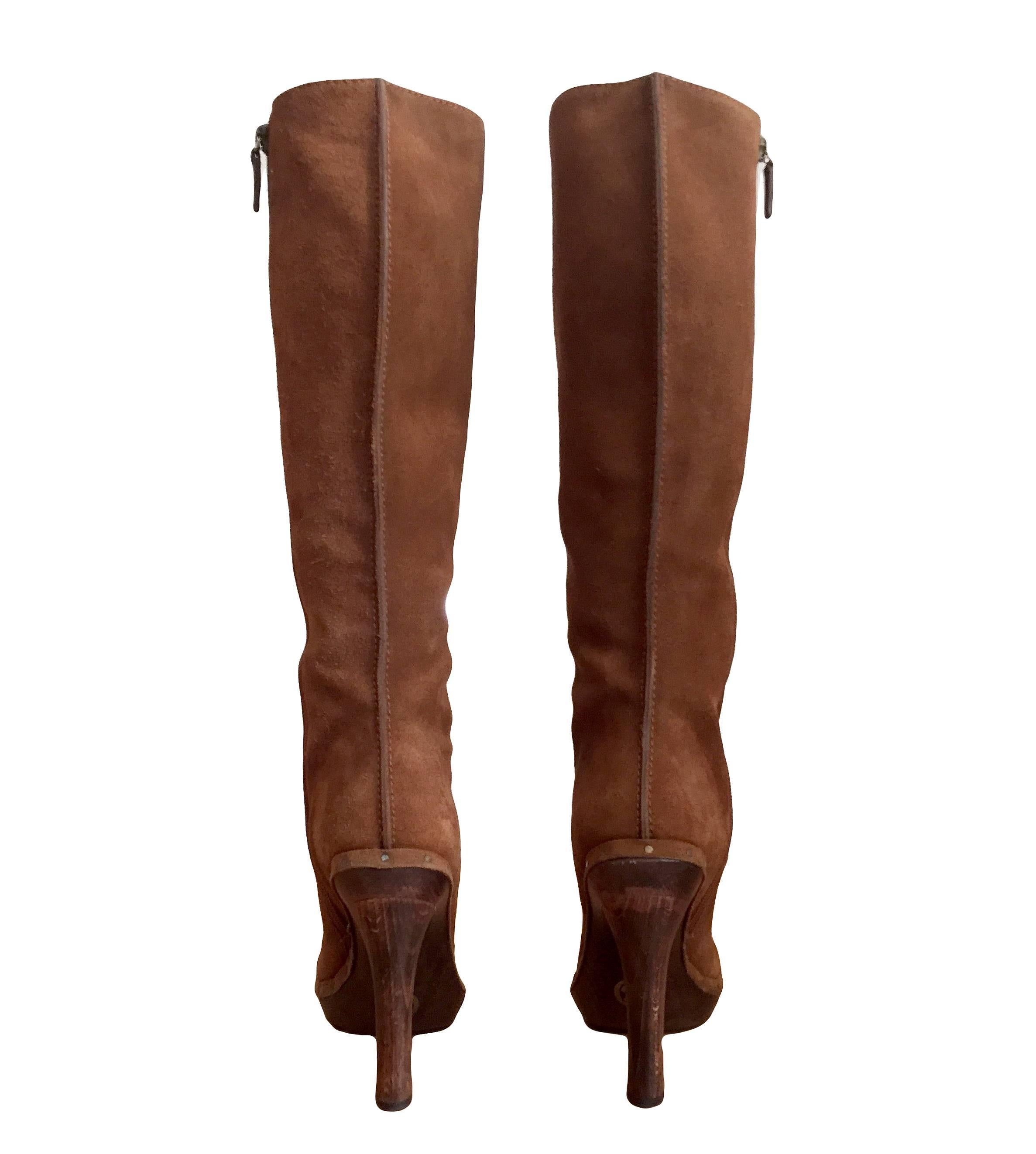Women's Iconic Tom Ford for Gucci Brown Suede Boots Wood Soles, Late 1990s For Sale