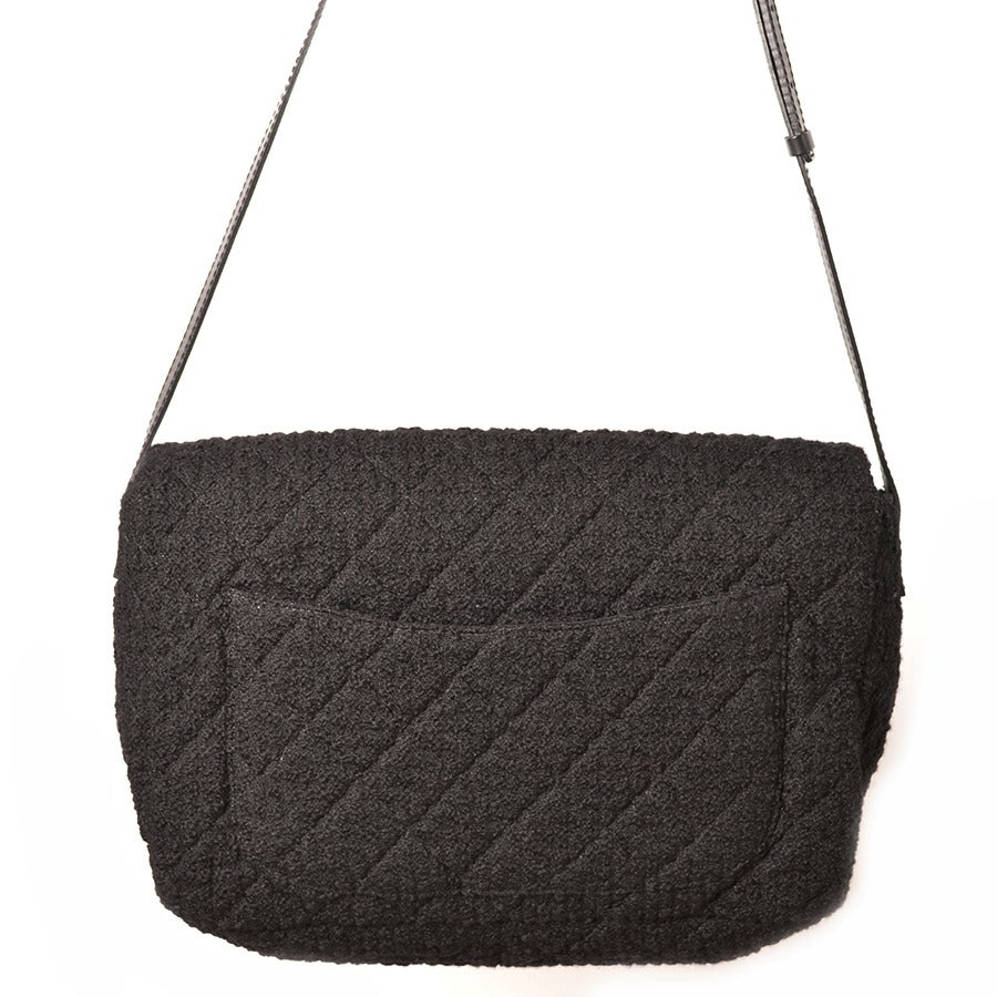 Chanel Easy Tweed Jumbo Crossbody Messenger Bag For Sale 3