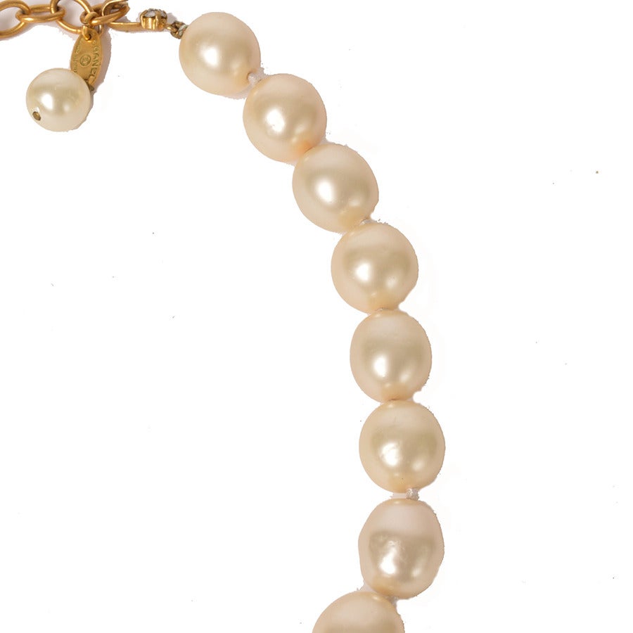 Women's Chanel Pearl Choker Necklace