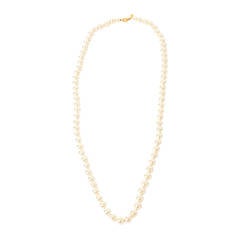 Retro Chanel Long Pearl Necklace