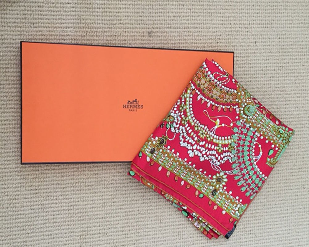 Women's Hermes Parures Des Maharajas Silk Scarf For Sale