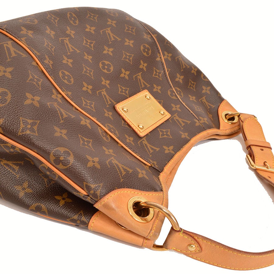 Louis Vuitton Monogram Galliera PM Bag In Good Condition In Toronto, Ontario