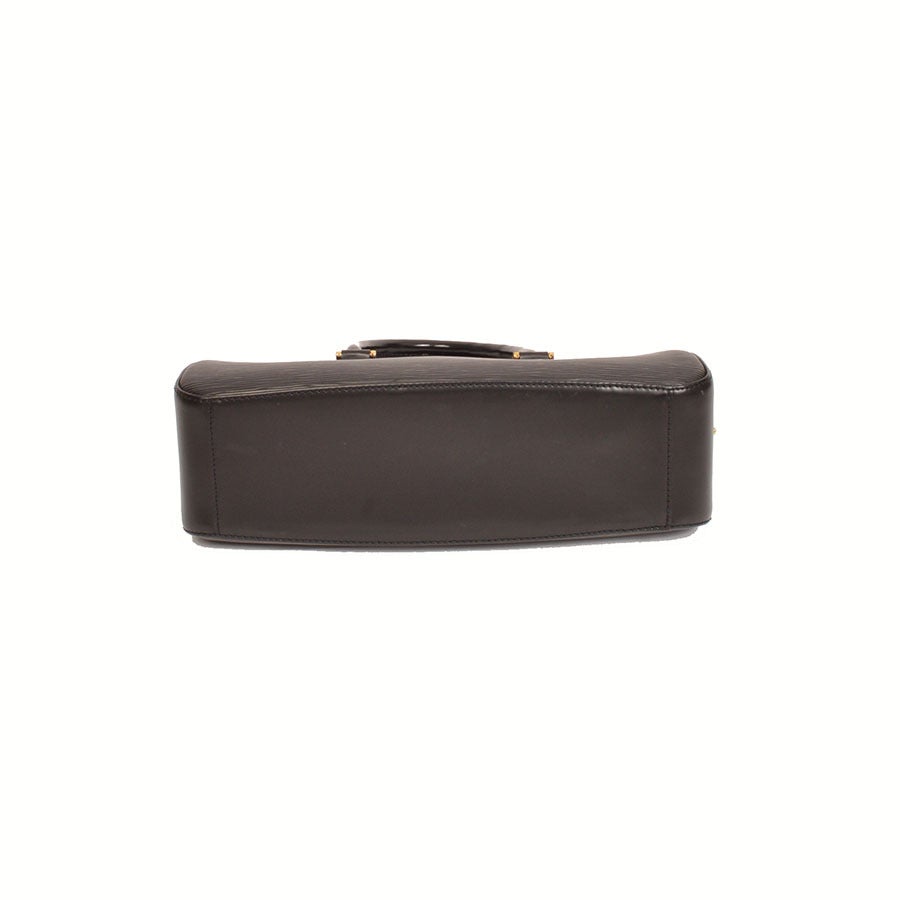 Louis Vuitton Black Epi Leather Jasmine Shoulder Handbag For Sale 2