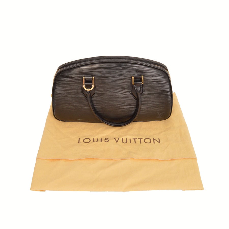Louis Vuitton Black Epi Leather Jasmine Shoulder Handbag For Sale 3