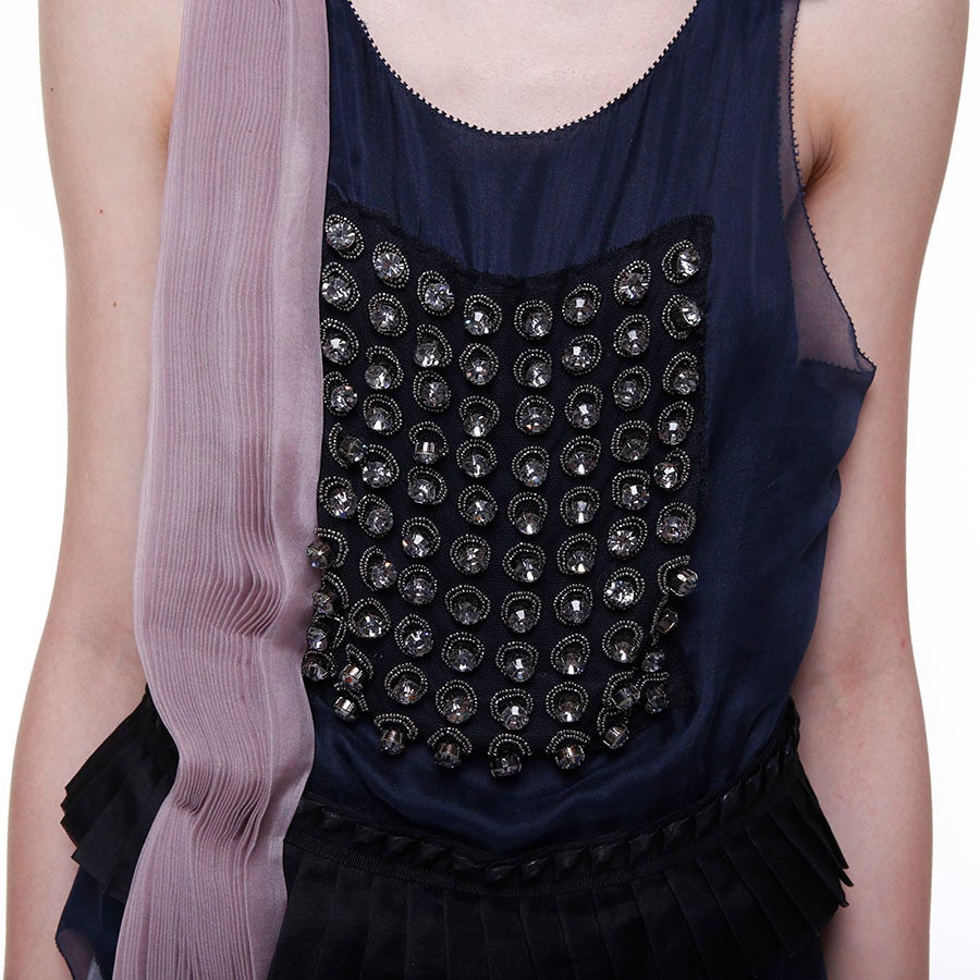 3.1 Phillip Lim Navy Blue Silk Embellished Sleeveless Top In Excellent Condition For Sale In Toronto, Ontario