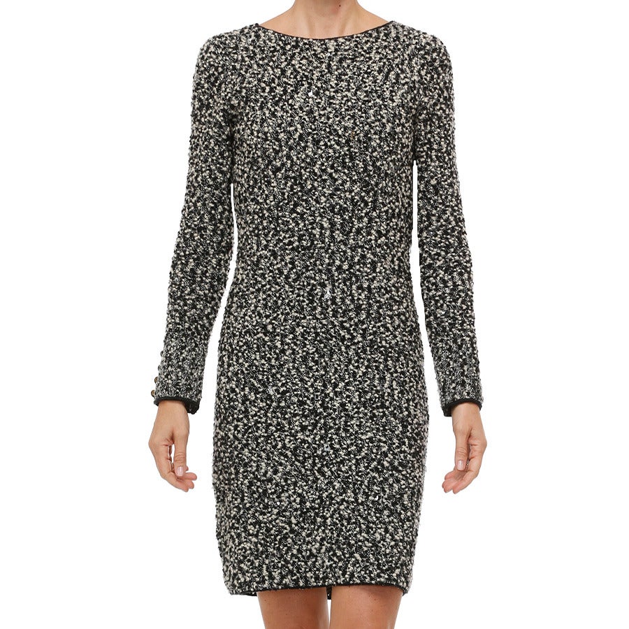 Chanel Black & White Knit Tweed Boucle Dress In Excellent Condition In Toronto, Ontario