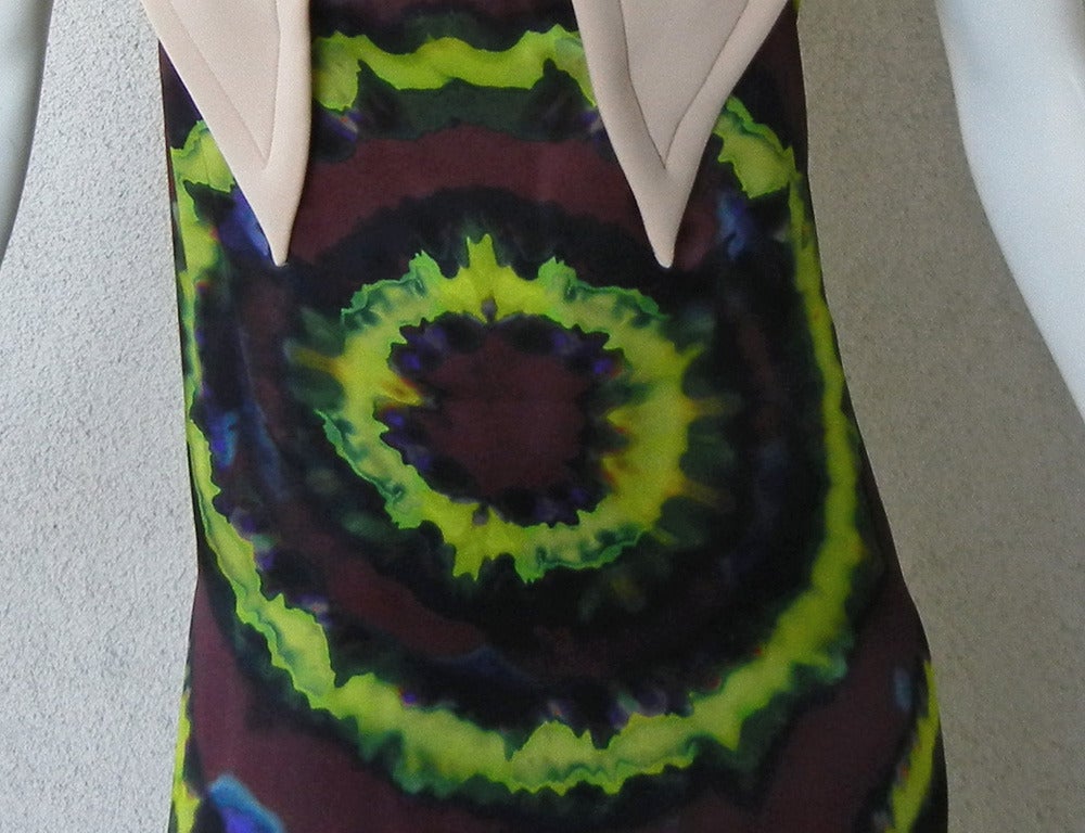 Rodarte - Robe longue tie-dye avec col en néoprène, hommage à la période des années 1960   Neuf - En vente à Los Angeles, CA