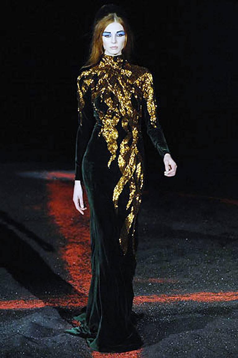 The NWT Alexander McQueen 2007 Velvet Beaded Flame Gown  Entrance Maker!  In New Condition In Los Angeles, CA