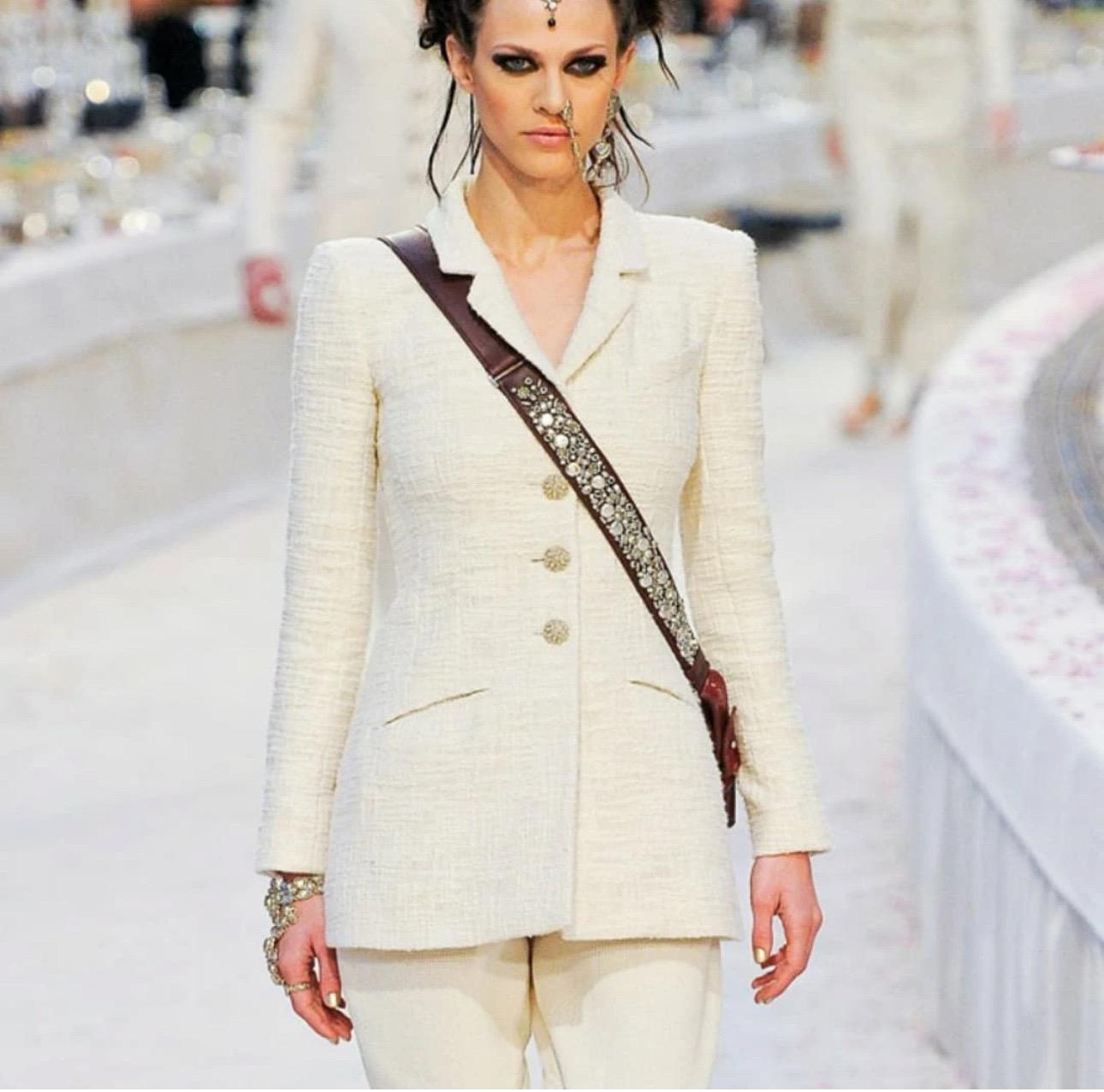 CHANEL 12PF Gripoix Botón joya Chaqueta de tweed marfil Sz.46 en venta 4