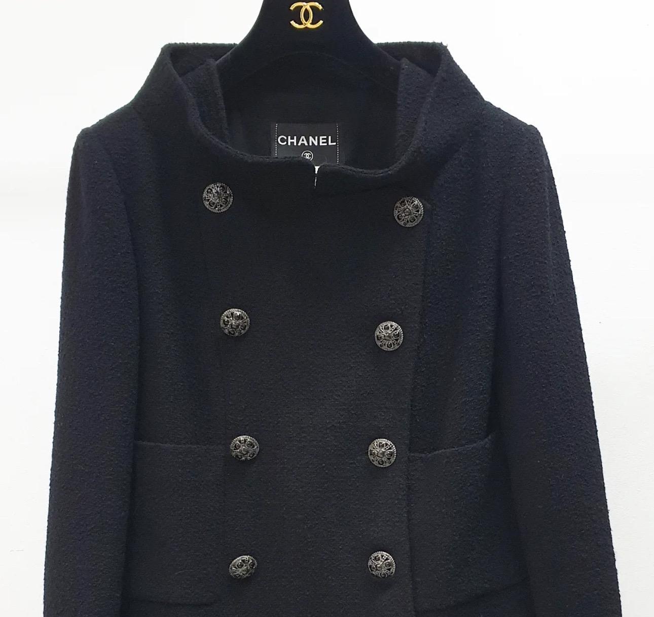 Donna Chanel Gripoix - Giacca in tweed nero con bottoni Sz.44 in vendita