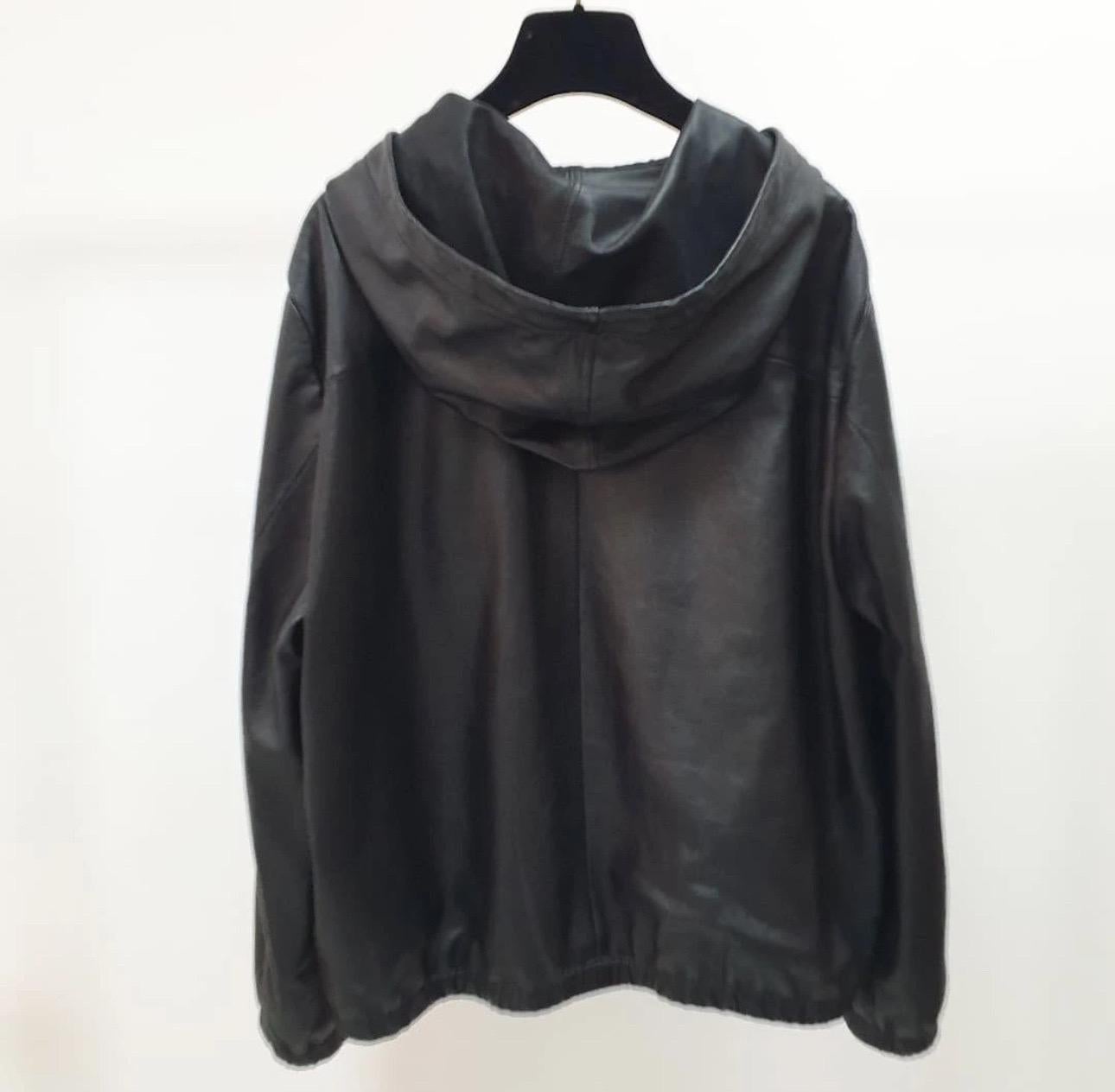 Donna Celine BOMBER CON CAPPUCCIO IN PELLE NERA TAGLIA 42 in vendita