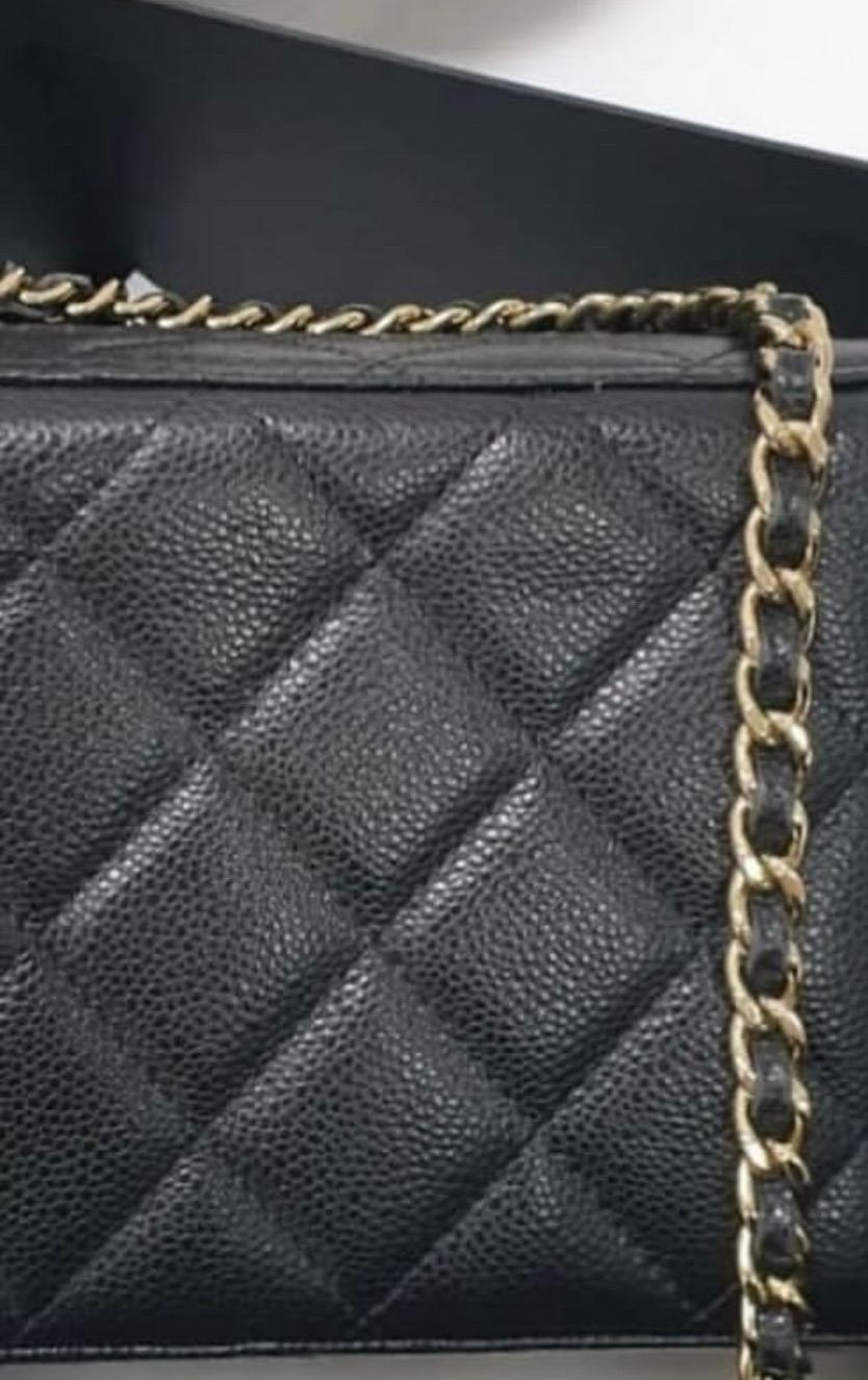 Chanel Kaviar kleine Kette Vanity Case (Schwarz) im Angebot