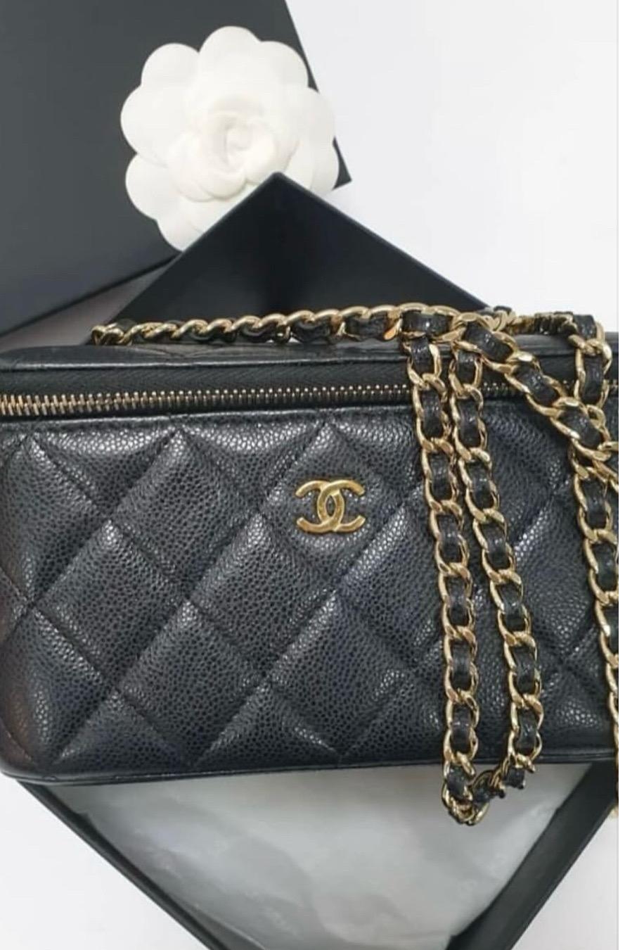 Chanel Kaviar kleine Kette Vanity Case im Angebot 5