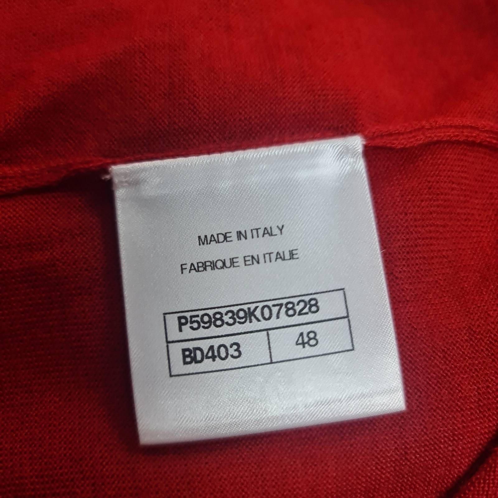 Pull en cachemire rouge de Chanel Sz.48 Excellent état - En vente à Krakow, PL