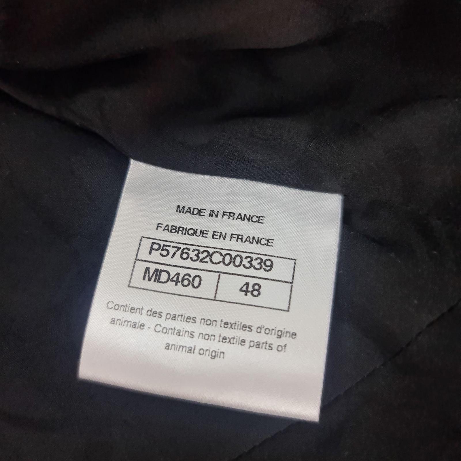 Chanel Manteau en cuir irisé vert foncé Sz.48 en vente 1