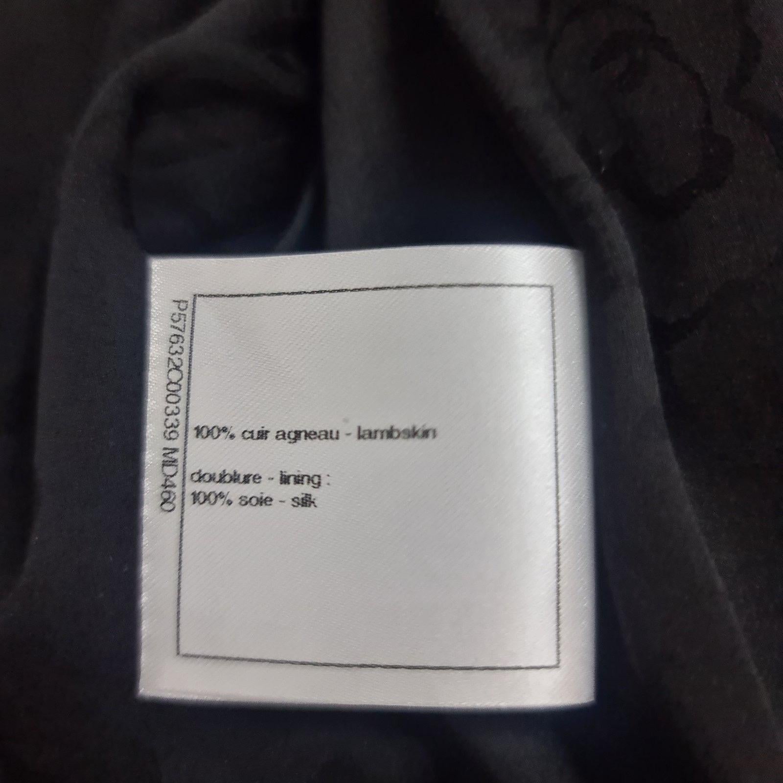 Chanel Manteau en cuir irisé vert foncé Sz.48 en vente 2
