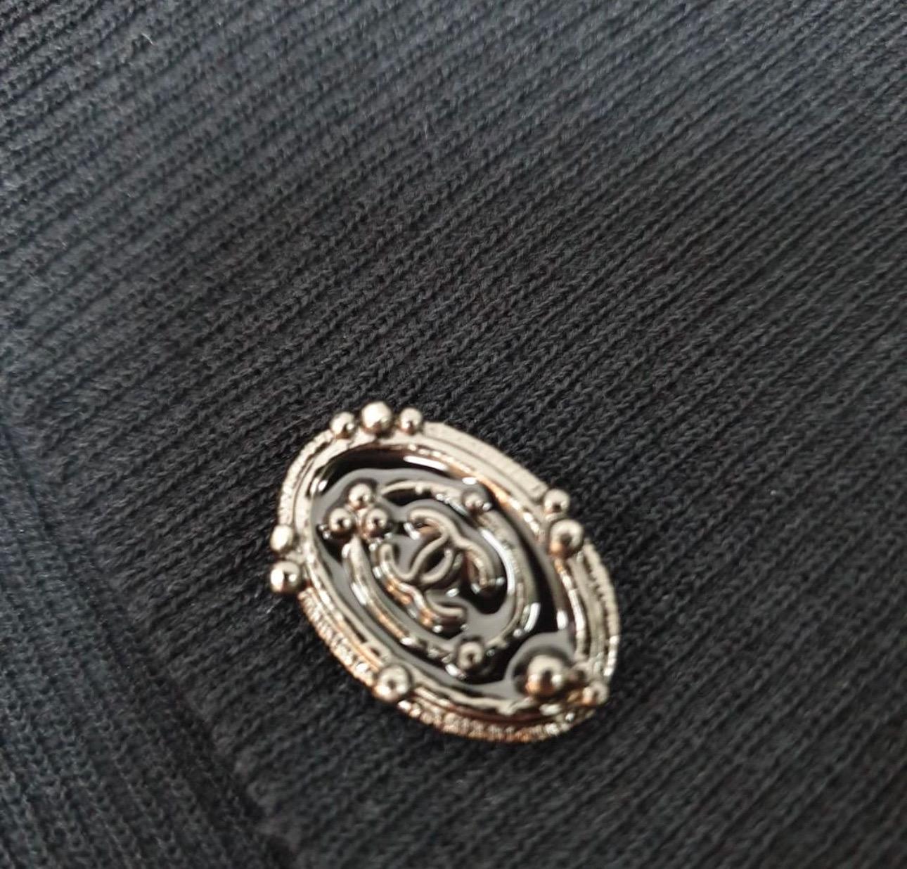 Donna Chanel Nero Fiocchi CC Logo Maglione Top Maglia Sz.40 in vendita