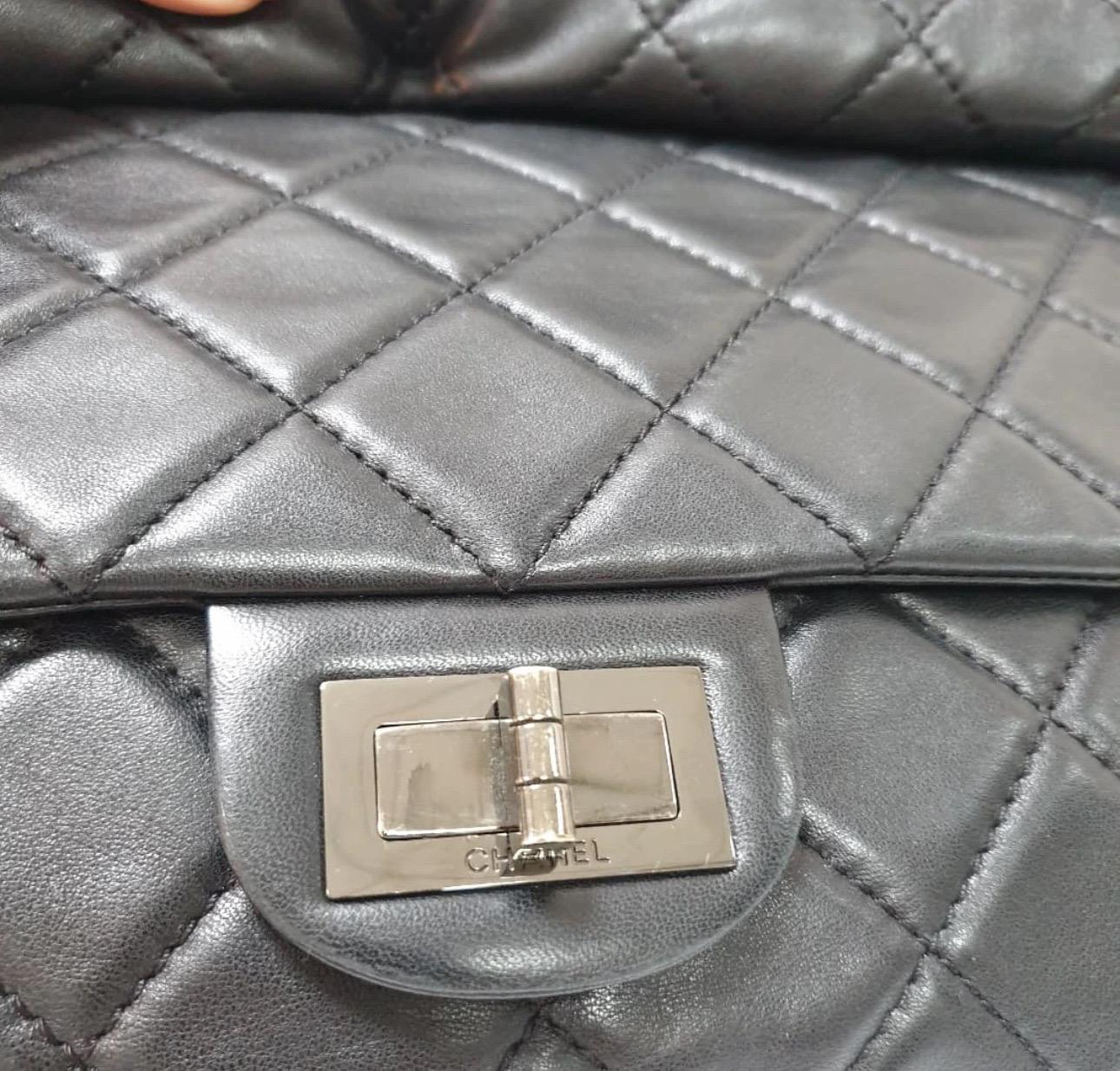 Donna Chanel 2.55 Jumbo Roll Reissue Clutch in vendita