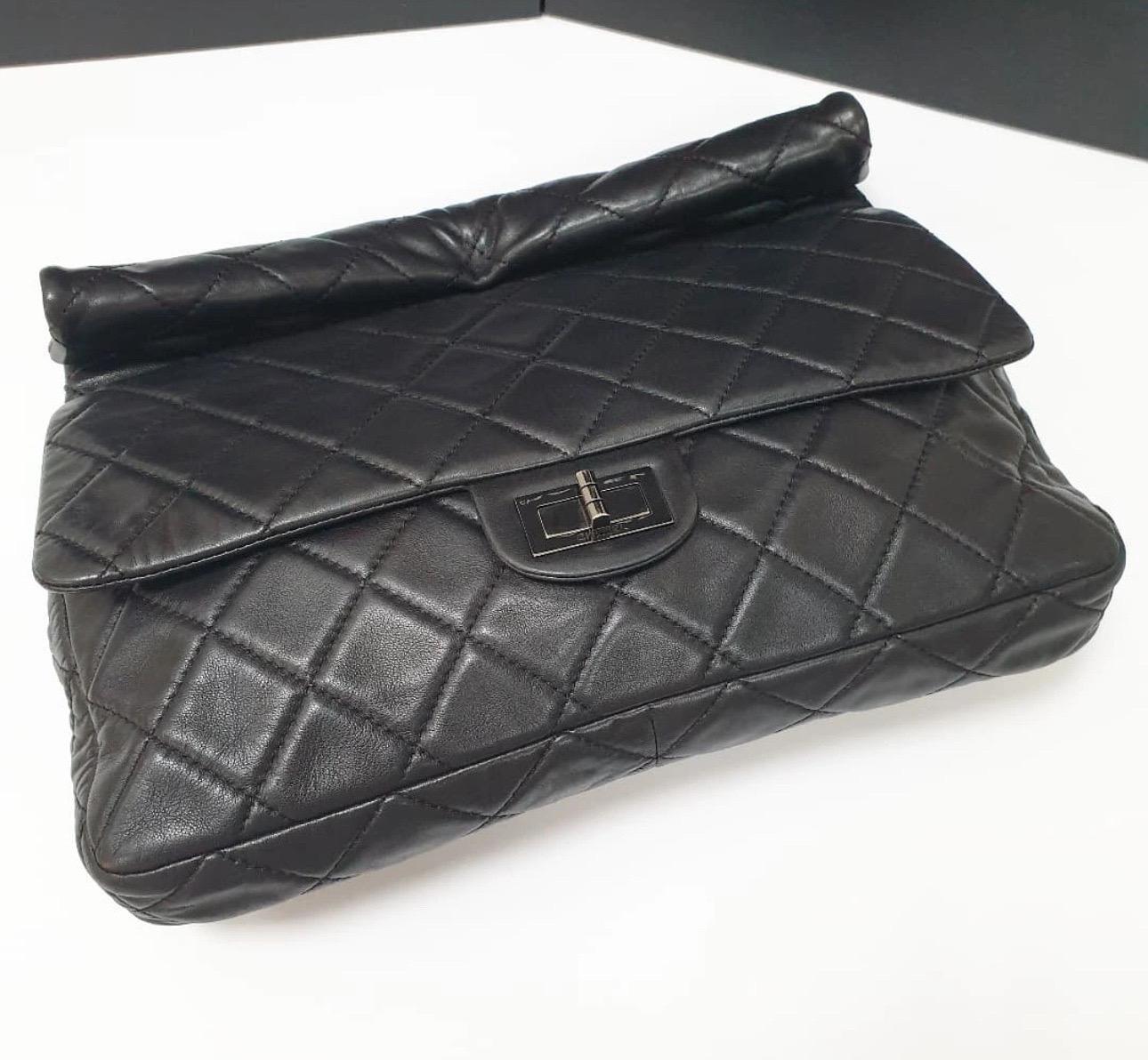 Chanel 2.55 Jumbo Roll Reissue Clutch in vendita 1