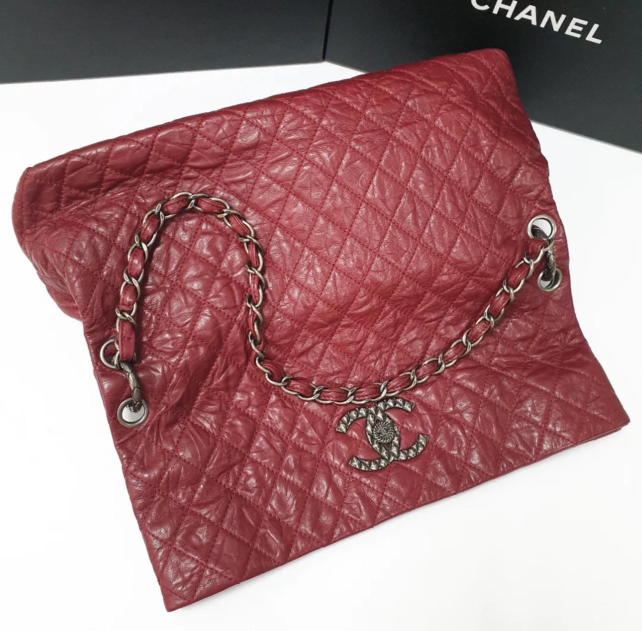 Chanel Rot CC Coco Rider Klappentasche im Angebot 2