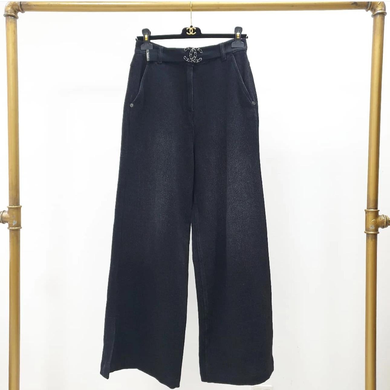 Chanel CC Jeans en coton avec ceinture Sz.40 Excellent état - En vente à Krakow, PL