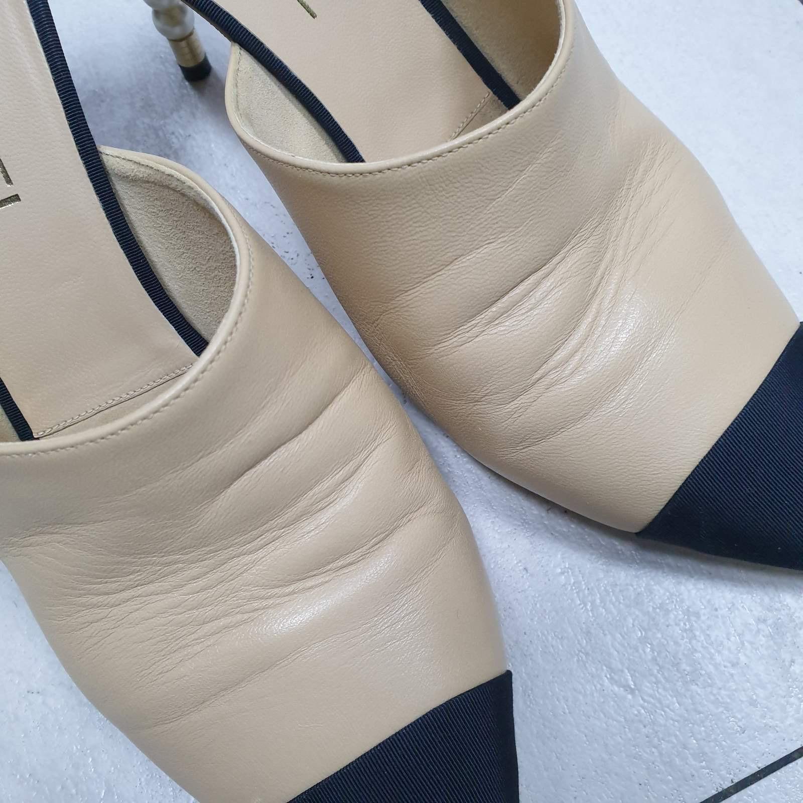 Chanel 2020 Interlocking CC Logo Pantoletten Sz.40 im Angebot 1