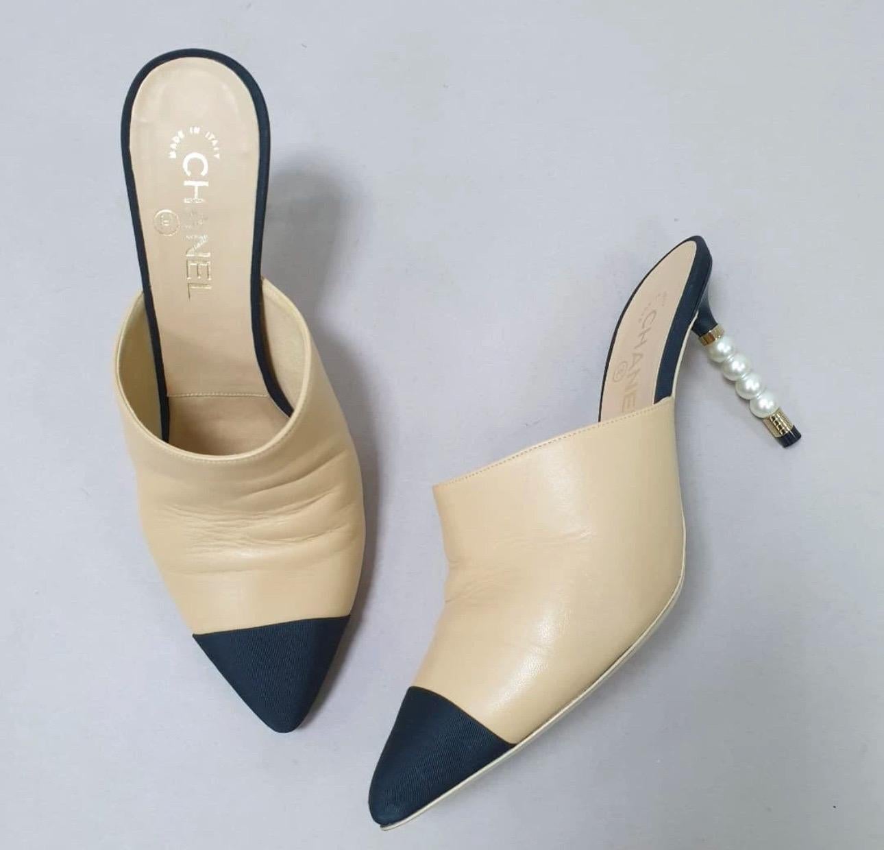 Chanel 2020 Interlocking CC Logo Pantoletten Sz.40 im Angebot 2