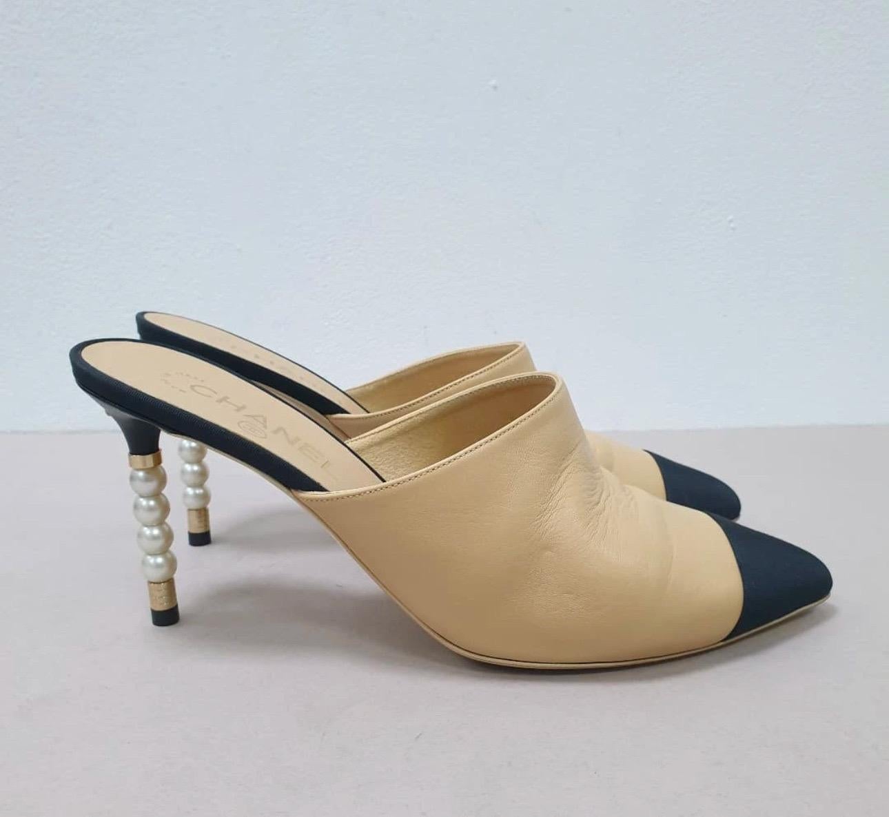 Chanel 2020 Interlocking CC Logo Pantoletten Sz.40 im Angebot 5