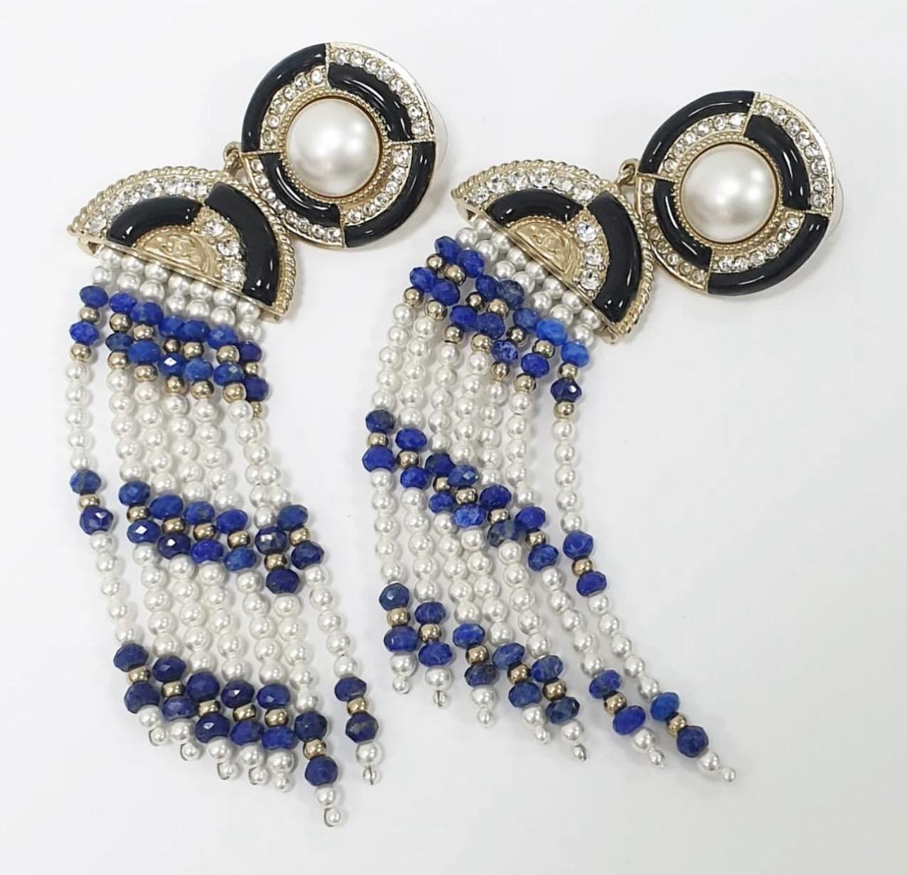 Donna CHANEL Orecchini Chanel in Lapislazzuli con Perle Finte in vendita