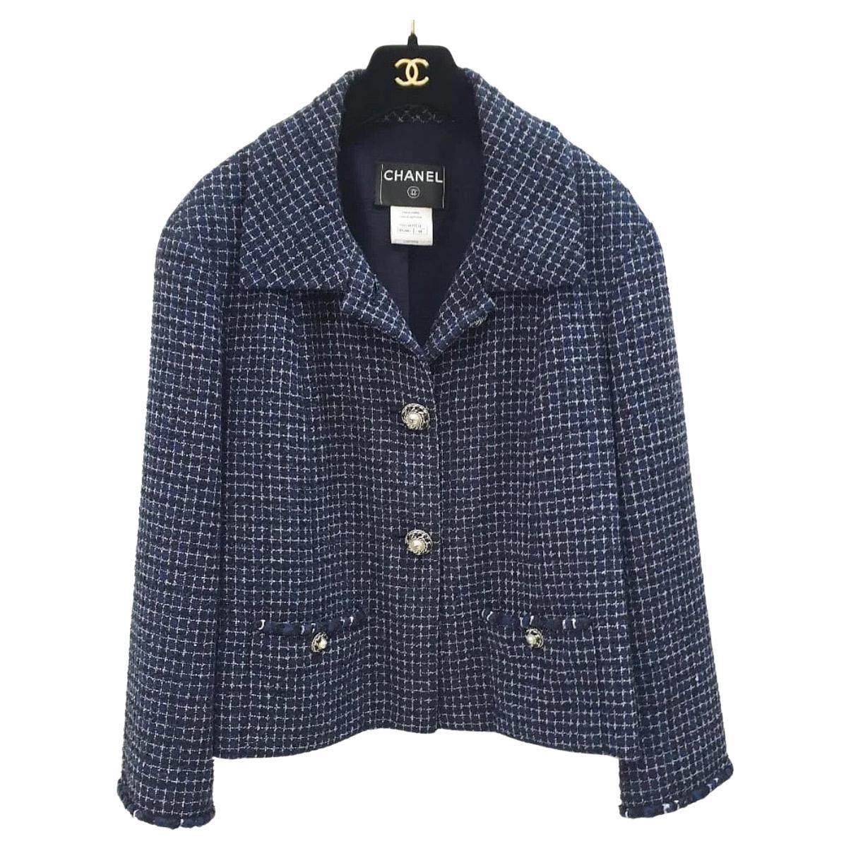 CHANEL Chaqueta de tweed con ribete trenzado azul marino/blanco Sz.44