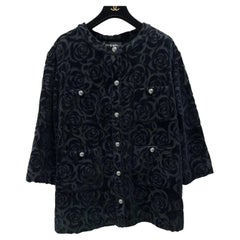 CHANEL 18A Hamburg Black CC Logo Camellia Jacket Blazer Sz.40