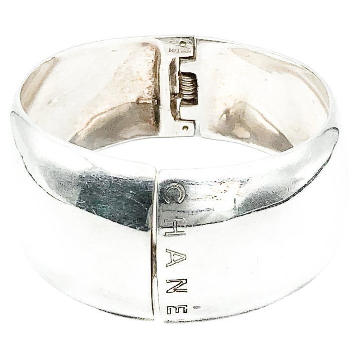 Chanel - Manchette vintage en argent sterling massif avec éclats de Chanel, années 1990