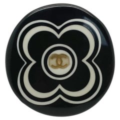 Vintage Chanel LAGERFELD Statement Monochrome Camellia CC Logo Ring 2002