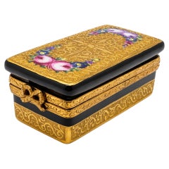 Boîte vintage à motifs floraux dorés de Limoges, France, années 1980