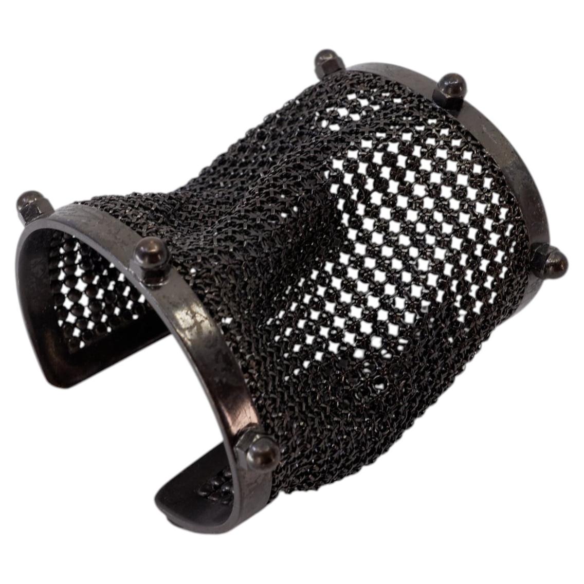 Bracciale a maglia con polsino scultoreo, borchie, rutenio, palladio, stile vintage