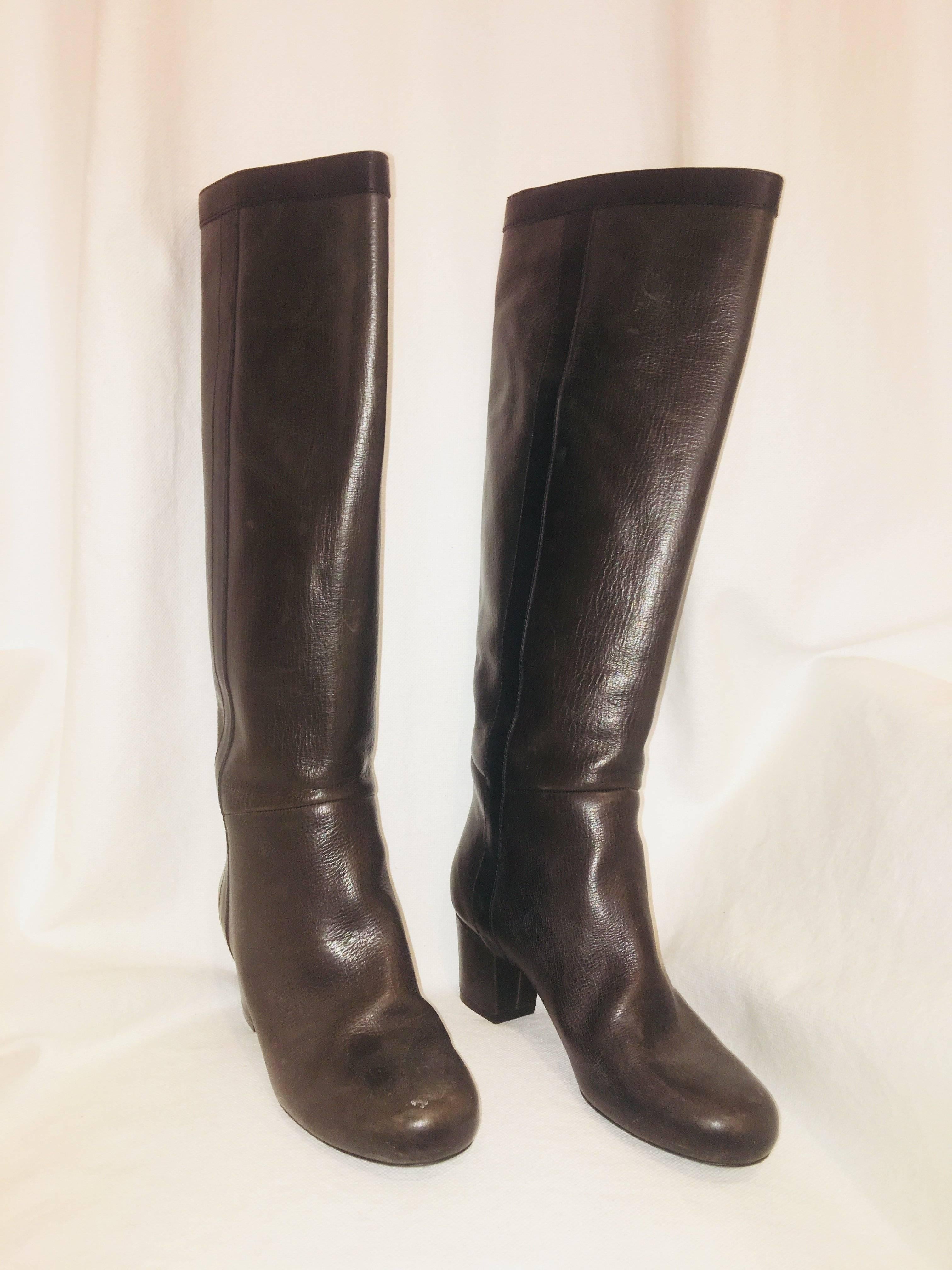 Lanvin Black Leather Tall Boots with Mid-Heel in Size 37.